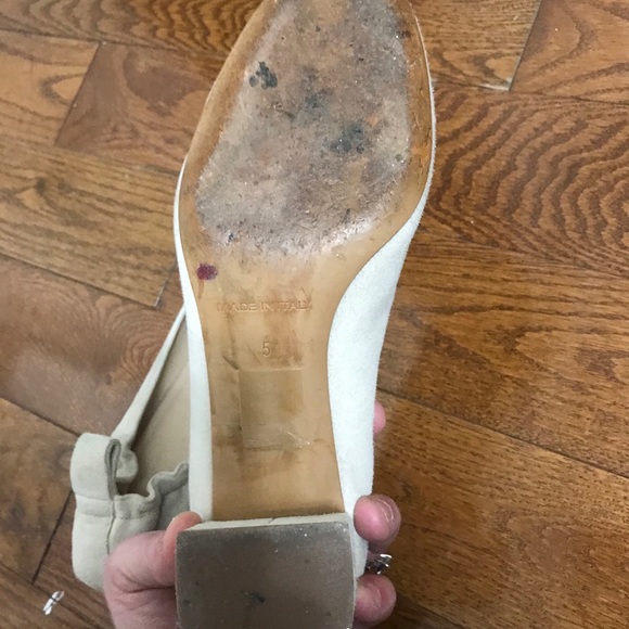 Everlane Day Heel in Bone Suede - Picture 5 of 5